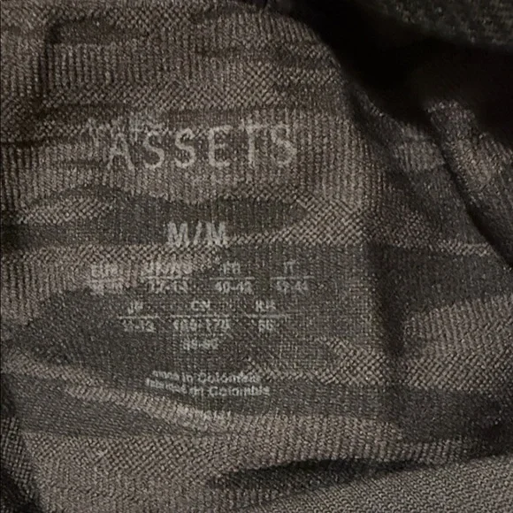 Assets By Spanx Black and Gray Camouflage Leggings Medium - Picture 10 of 10